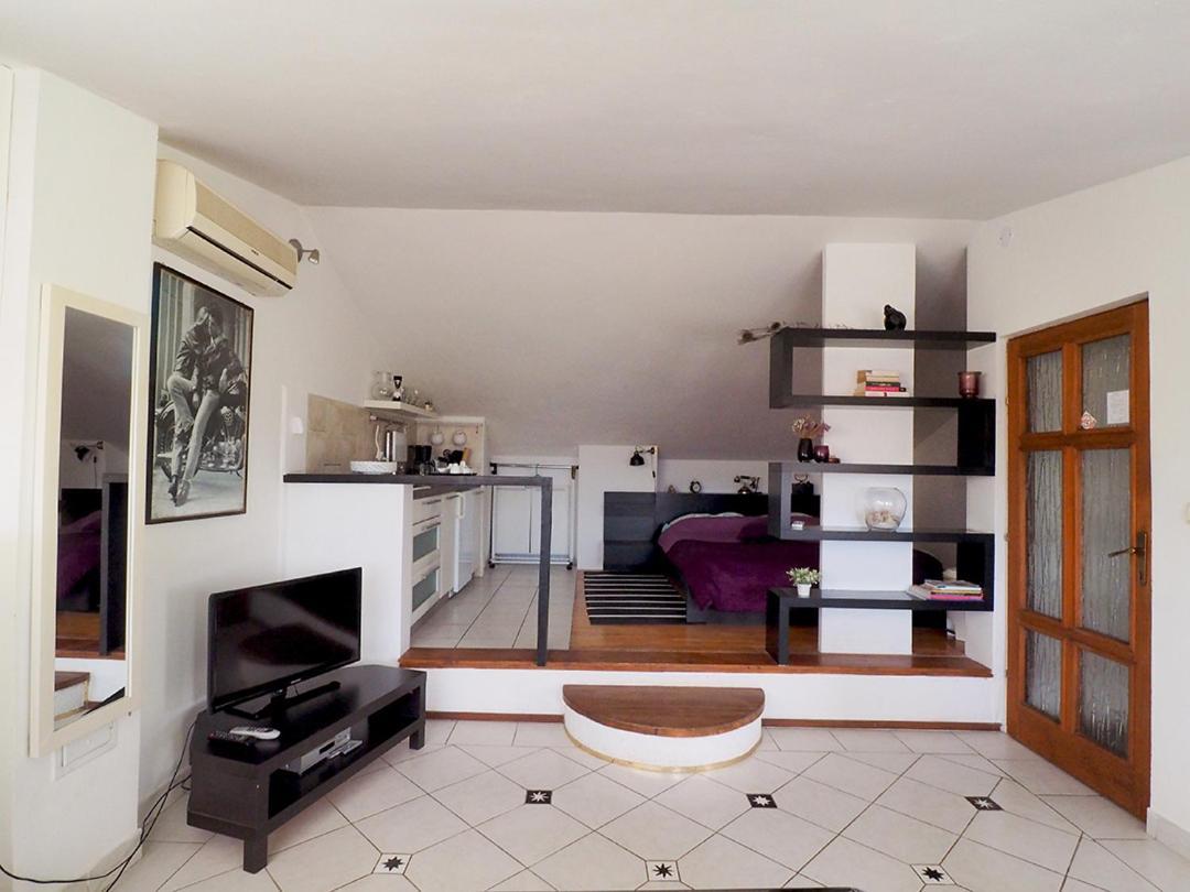 Dea Apartments Pula Bilik gambar
